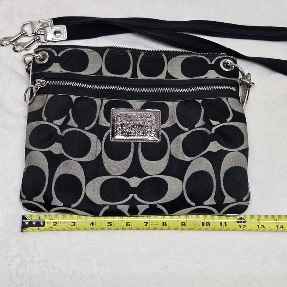 Coach Poppy Signature Sateen Pocket Swing Bag Black & Silver Crossbody Purple - Picture 8 of 13